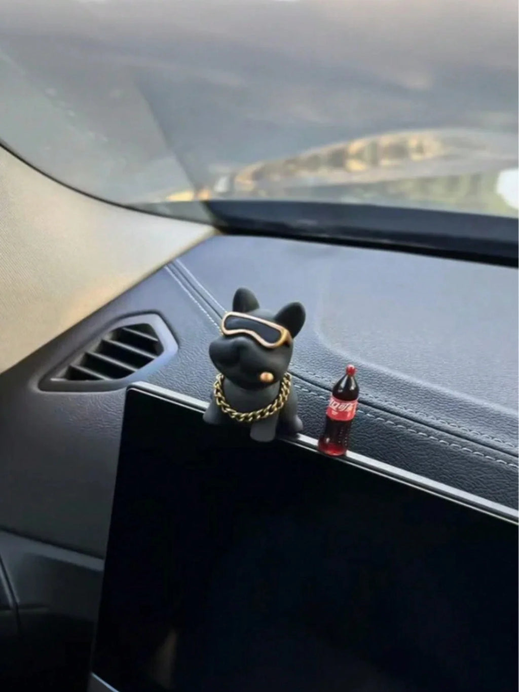 Cute Resin Bulldog Car Decoration With Gold Chain And Glasses – Fun Dashboard