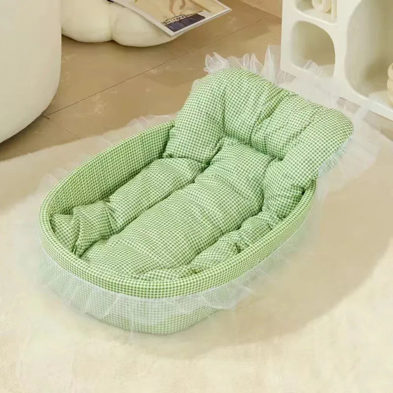 Cute Lace-Trimmed Princess Bed For Winter - Soft Polyester Plush Oval for Small Dogs