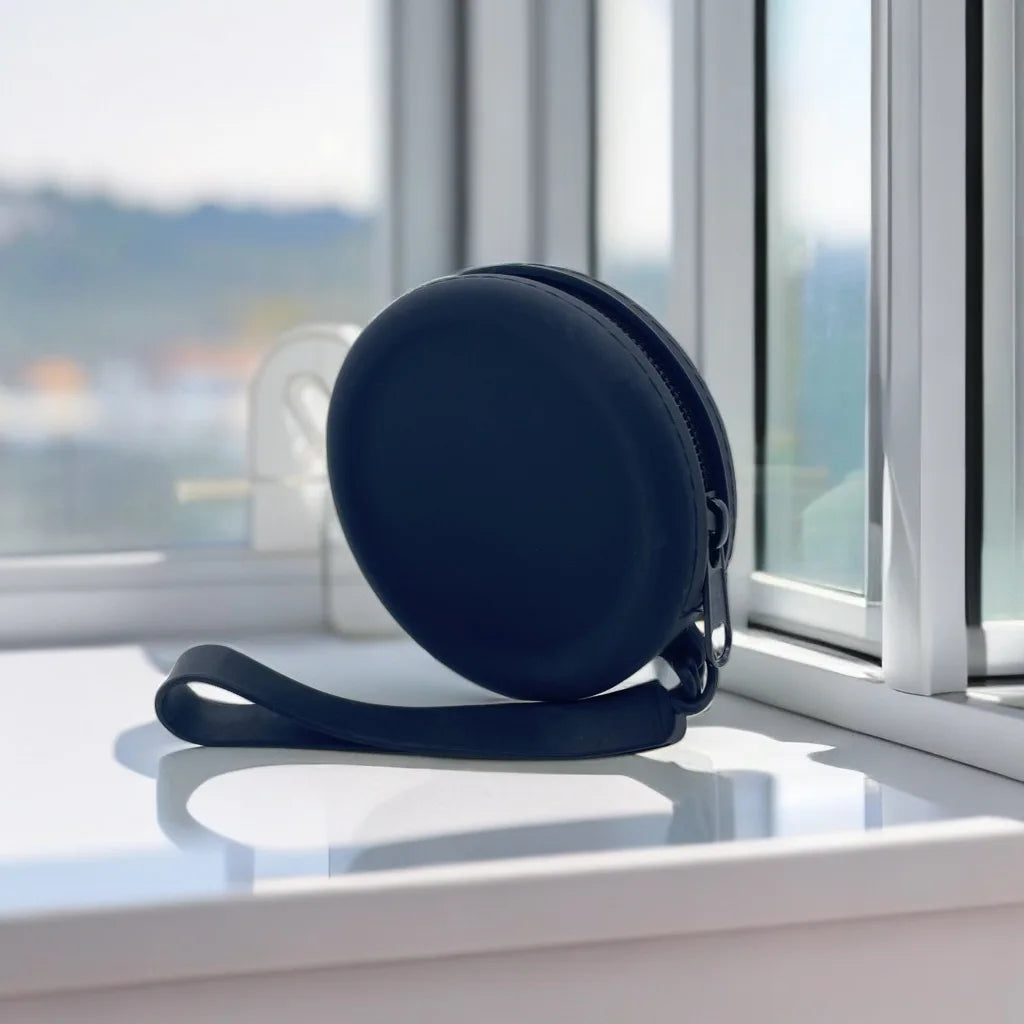 Dog Treat Training Portable Silicone Food Pouch with Lanyard and Hook for Walking